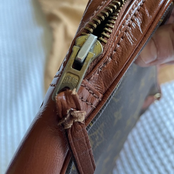 Vintage Louis Vuitton France Pochette Clutch w/Eclair Zipper Authenticated - Picture 7 of 9